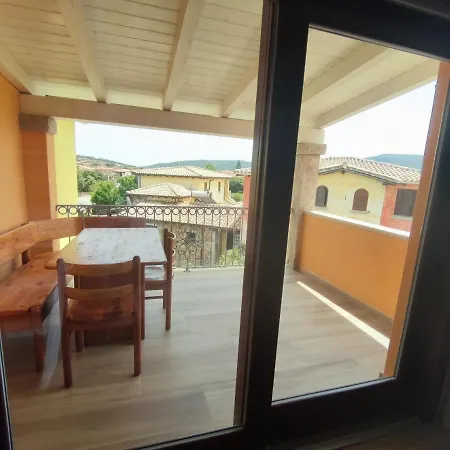 아파트 San Teodoro - Veranda Panoramica, Tetto Legno Bianco E Vista Mare - Wifi E Clima 산테오도로