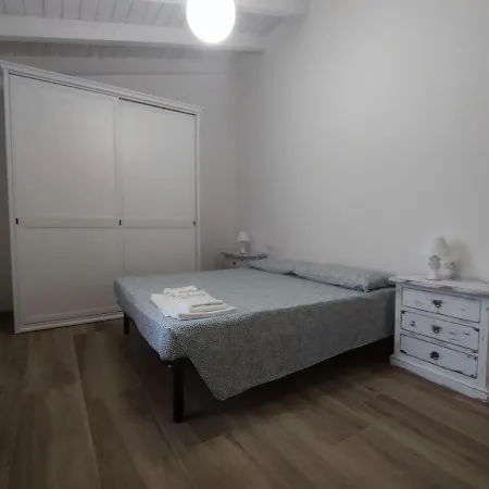 San Teodoro - Veranda Panoramica, Tetto Legno Bianco E Vista Mare - Wifi E Clima